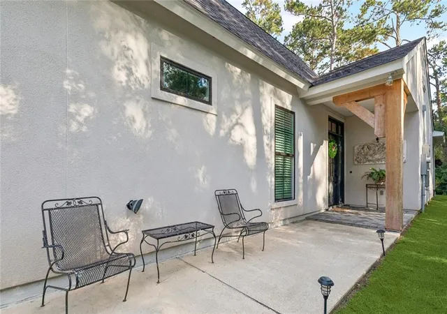 Photo 3 of Single family home for sale at 67526 Antioch Dr, Mandeville, LA 70471 | MLS# 2570448 | Listing updated on 2026-08-05