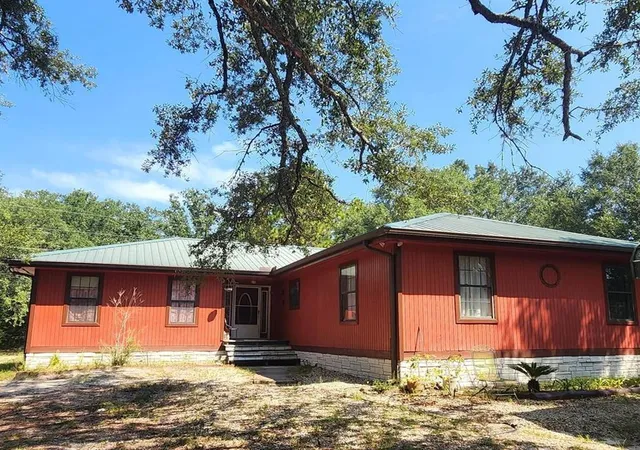 1st image of 25 Wilford Ladner Rd, Lumberton, MS 39455 | MLS# 2570926