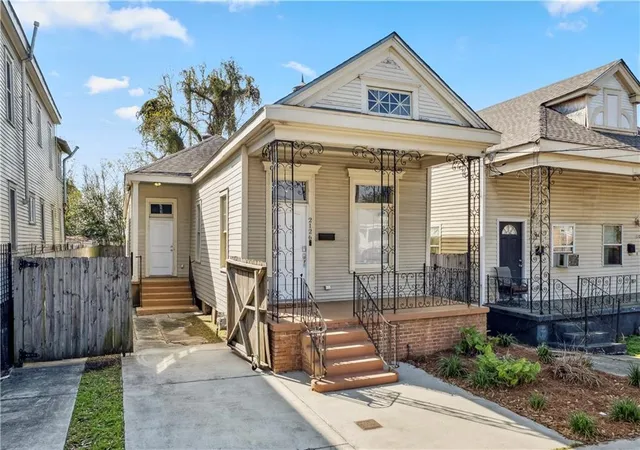 Photo 3 of Single family home for sale at 2126 Franklin Ave, New Orleans, LA 70117 | MLS# 2570670 | Listing updated on 2026-08-25