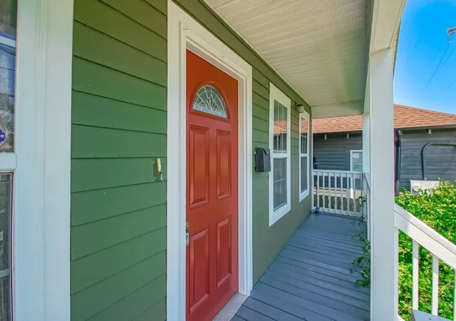 Photo 3 of Single family home for sale at 3720 4th Street, New Orleans, LA 70125 | MLS# 2570927 | Listing updated on 2026-08-06