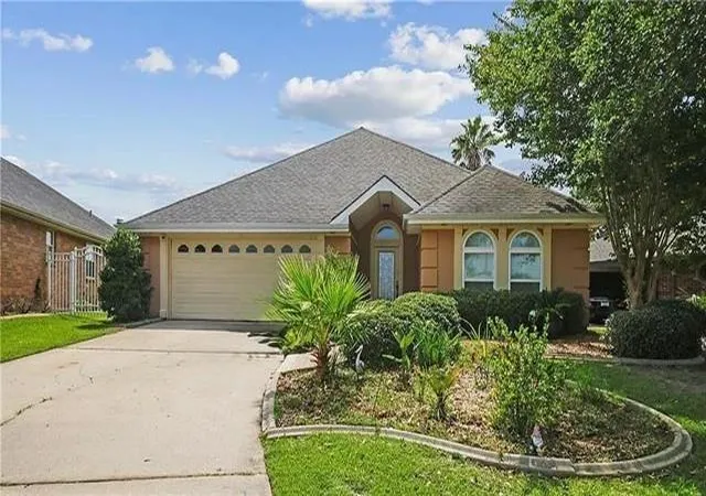 Photo 1 of Single family home for sale at 213 Chimaera Ln, Slidell, LA 70458 | MLS# 2571170 | Listing updated on 2026-08-26