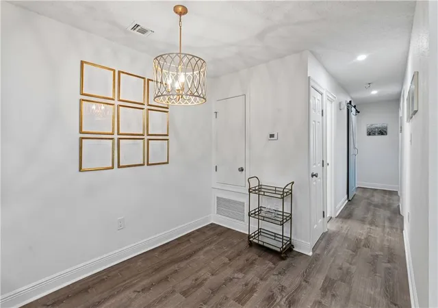 Photo 4 of Condo for sale at 732 Village Rd #E, Kenner, LA 70065 | MLS# 2571146 | Listing updated on 2026-09-28