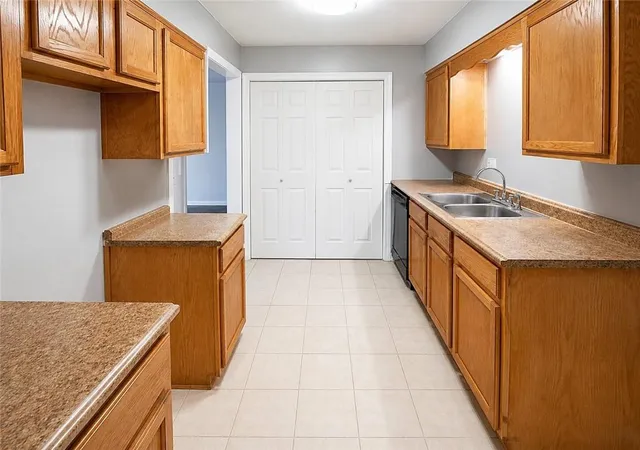 8th image of 917 W Monterey Ct, Gretna, LA 70056 | MLS# 2571149