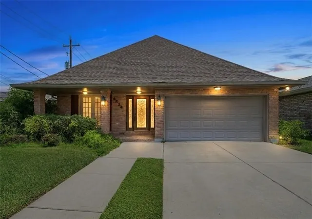 Photo 1 of Single family home for sale at 4824 Fairfield St, Metairie, LA 70006 | MLS# 2571147 | Listing updated on 2026-08-22