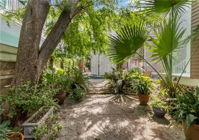 Photo 4 of Condo for sale at 811 Marigny St #E, New Orleans, LA 70117 | MLS# 2571263 | Listing updated on 2026-08-16