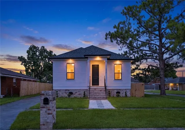 3rd image of 2205 Congressman Hebert St, Chalmette, LA 70043 | MLS# 2571063