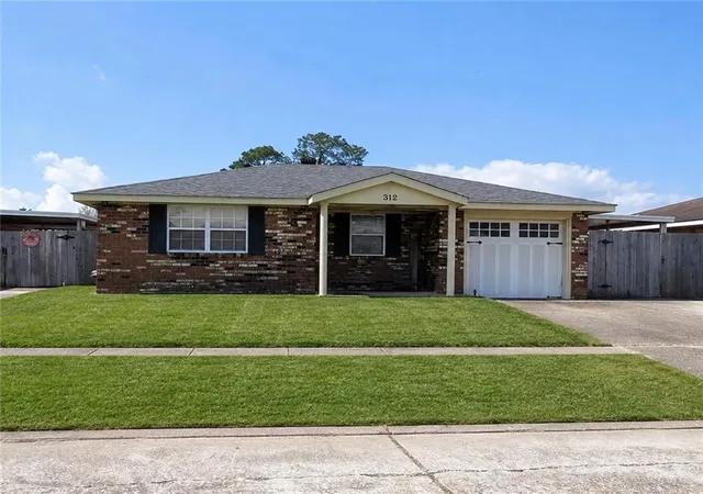 Photo 1 of Single family home for sale at 312 Blossom Ct, Westwego, LA 70094 | MLS# 2571304 | Listing updated on 2026-08-07