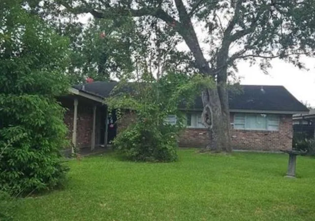 Photo 2 of Single family home for sale at 10116 Suzanne Dr, River Ridge, LA 70123 | MLS# 2571322 | Listing updated on 2026-08-07