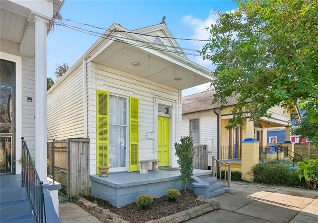 Photo 2 of Single family home for sale at 1121 Piety St, New Orleans, LA 70116 | MLS# 2570750 | Listing updated on 2026-08-08