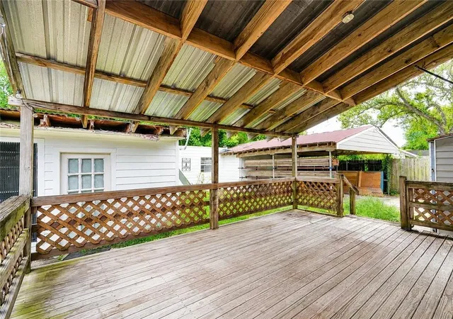 Listing Photo 2 - Condo for sale in building located at 155 57 Newman Ave, Jefferson, LA 70121 - Unit #