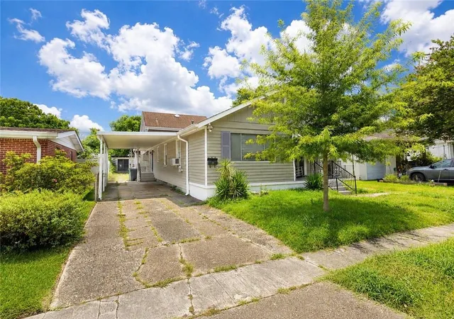 Listing Photo 3 - Condo for sale in building located at 155 57 Newman Ave, Jefferson, LA 70121