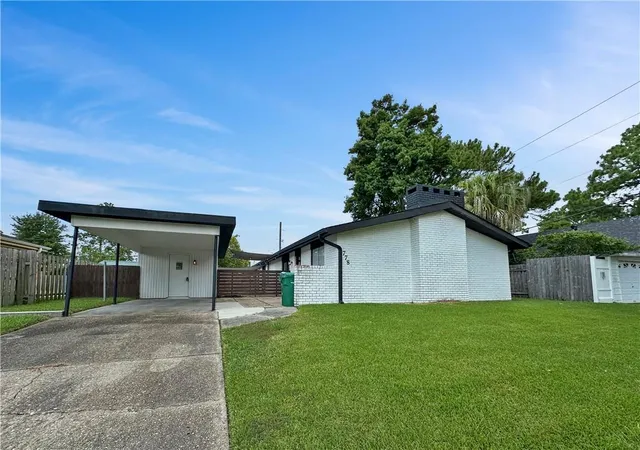 1st image of 778 Heritage Ave, Gretna, LA 70056 | MLS# 2571375