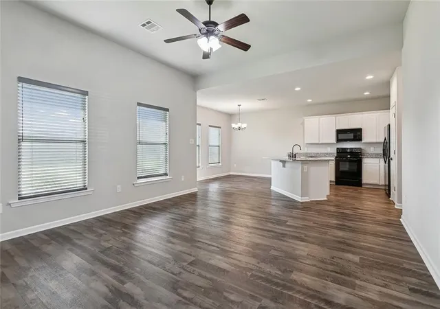 Photo 4 of Single family home for sale at 42130 Millbrook Way, Ponchatoula, LA 70454 | MLS# 2571159 | Listing updated on 2026-08-16