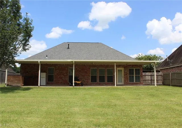 Photo 2 of Single family home for sale at 11459 Moss Side Dr, Gonzales, LA 70737 | MLS# 2571471 | Listing updated on 2026-08-17