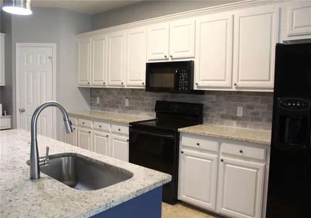 Photo 3 of Single family home for sale at 11459 Moss Side Dr, Gonzales, LA 70737 | MLS# 2571471 | Listing updated on 2026-08-17
