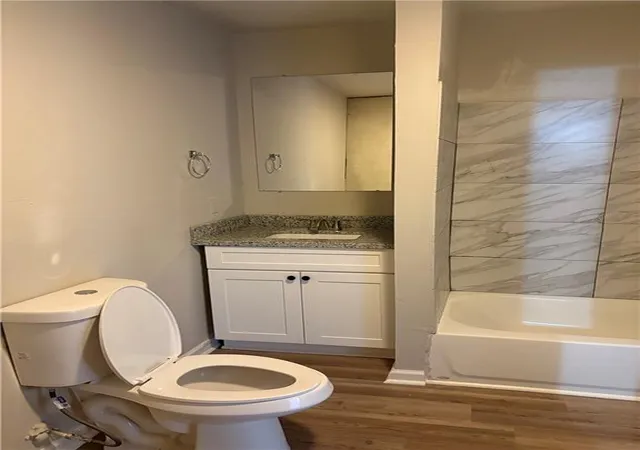 Listing Photo 2 - Condo for sale in building located at 1210 Sun Ln, Hammond, LA 70401 - Unit #