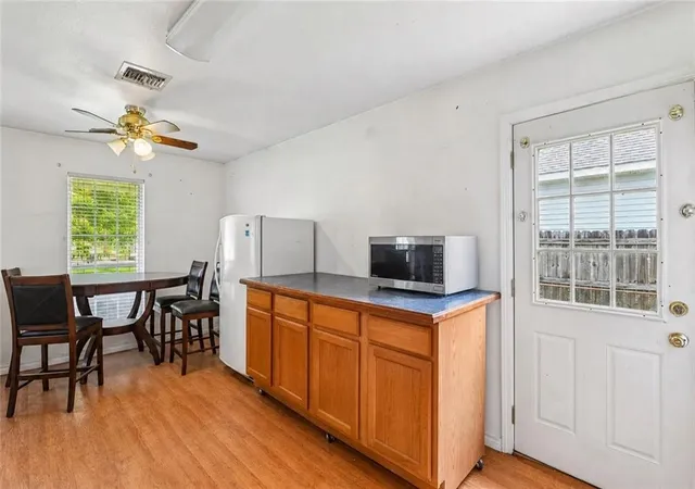 Photo 3 of Single family home for sale at 1045 Oak Ave, Bridge City, LA 70094 | MLS# 2568051 | Listing updated on 2026-08-08