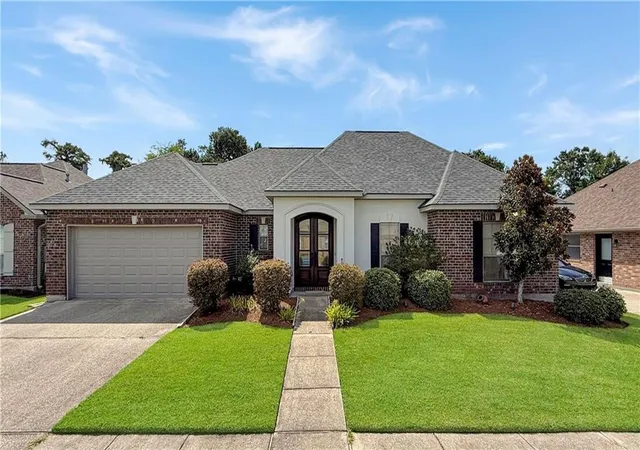 Photo 1 of Single family home for sale at 130 Braden Dr, Luling, LA 70070 | MLS# 2570799 | Listing updated on 2026-08-15