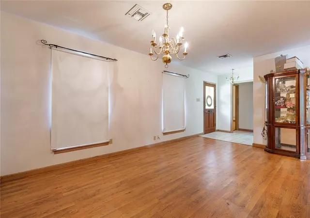 Photo 3 of Single family home for sale at 4201 Ferran Dr, Metairie, LA 70002 | MLS# 2571532 | Listing updated on 2026-08-08
