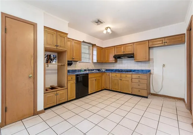 Photo 3 of Single family home for sale at 4201 Ferran Dr, Metairie, LA 70002 | MLS# 2571532 | Listing updated on 2026-08-08