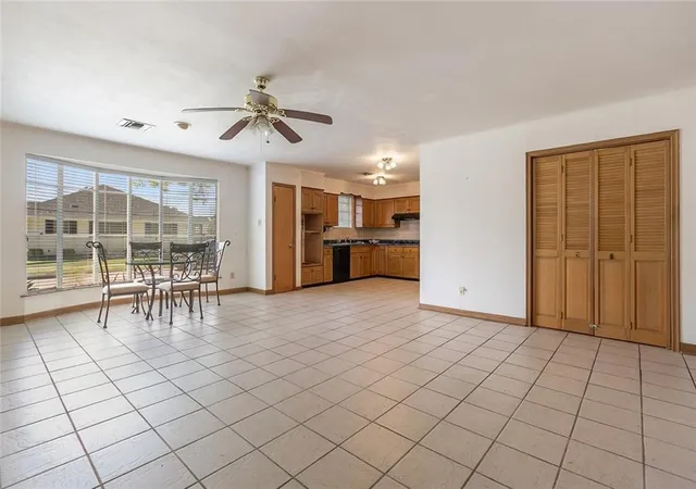 Photo 4 of Single family home for sale at 4201 Ferran Dr, Metairie, LA 70002 | MLS# 2571532 | Listing updated on 2026-08-08