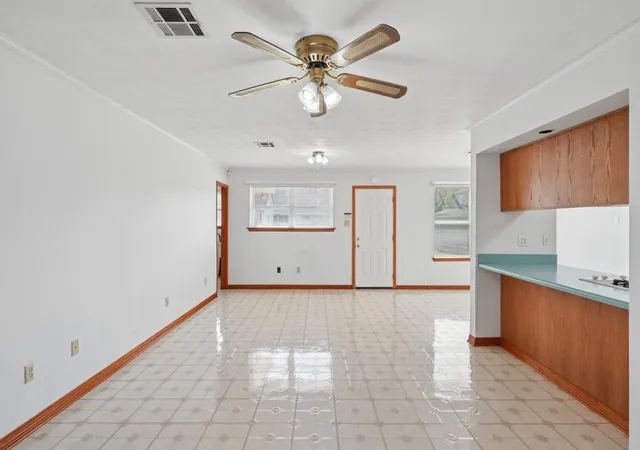 Photo 4 of Single family home for sale at 649 Aris Ave, Metairie, LA 70005 | MLS# 2569470 | Listing updated on 2026-09-25