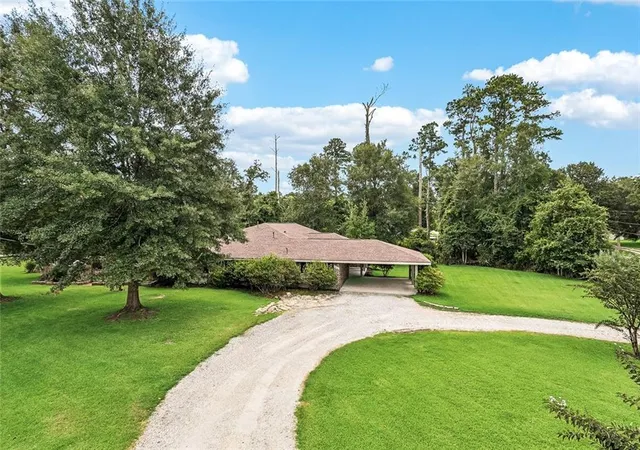 Photo 2 of Single family home for sale at 14018 Wadesboro Rd, Ponchatoula, LA 70454 | MLS# 2570739 | Listing updated on 2026-08-09
