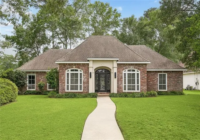 33rd image of 123 Fontainbleau Dr, Mandeville, LA 70471 | MLS# 2571536