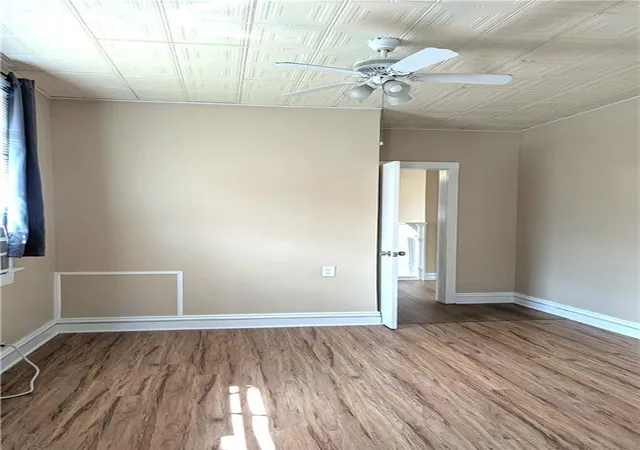 Photo 3 of Multi family home for sale at 944 46 11th Street, Gretna, LA 70053 | MLS# 2561936 | Listing updated on 2026-10-02