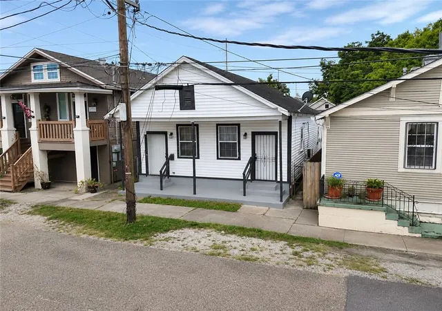 Photo 2 of Multi family home for sale at 1816 1818 Allen St, New Orleans, LA 70116 | MLS# 2571533 | Listing updated on 2026-08-13