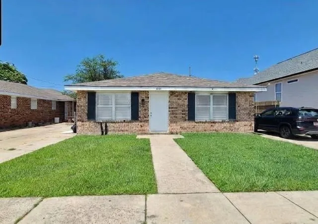 1st image of 501 503 Pierre St, Chalmette, LA 70043 | MLS# 2571642