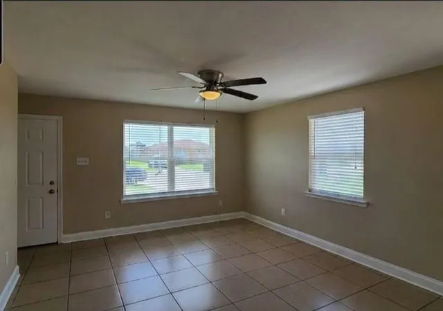 3rd image of 501-503 Pierre St, Chalmette, LA 70043 | MLS# 2571642