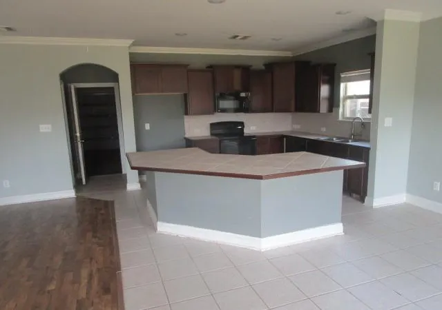Photo 3 of Single family home for sale at 17668 Feather Ridge Dr, Prairieville, LA 70769 | MLS# 2571658 | Listing updated on 2026-08-13