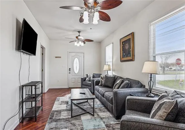 2nd image of 419 W Saint Bernard Hwy, Chalmette, LA 70043 | MLS# 2570535