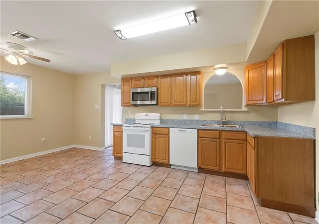 4th image of 2121 Brigade Dr, Chalmette, LA 70043 | MLS# 2571441