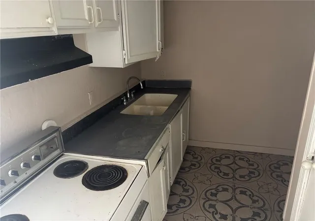 Listing Photo 4 - Condo for sale in building located at 1200 Aberdeen St, Harvey, LA 70058