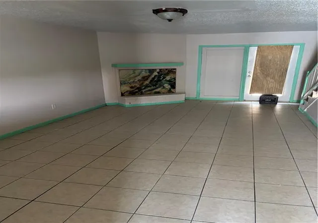 Photo 3 of Multi family home for sale at 4148 Lac Bienville St, Harvey, LA 70058 | MLS# 2571717 | Listing updated on 2026-08-13
