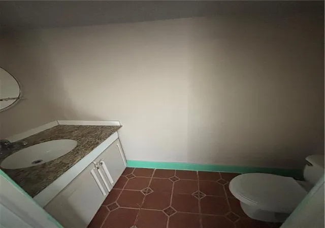 Listing Photo 4 - Condo for sale in building located at 4148 Lac Bienville St, Harvey, LA 70058