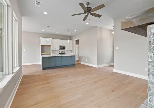 Photo 4 of Single family home for sale at 72657 Robindale Dr, Covington, LA 70435 | MLS# 2571769 | Listing updated on 2026-10-02