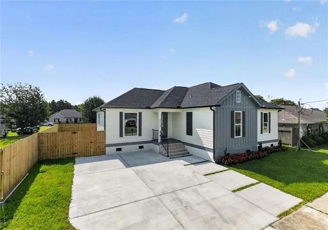 2nd image of 3713 Ventura Park, Chalmette, LA 70043 | MLS# 2571468