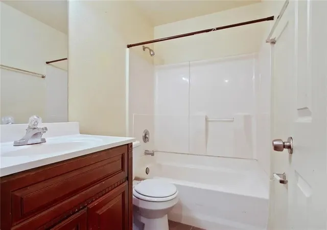 Photo 5 of Multi family home for sale at 8520 Chef Menteur Hwy, New Orleans, LA 70127 | MLS# 2571712 | Listing updated on 2026-08-10