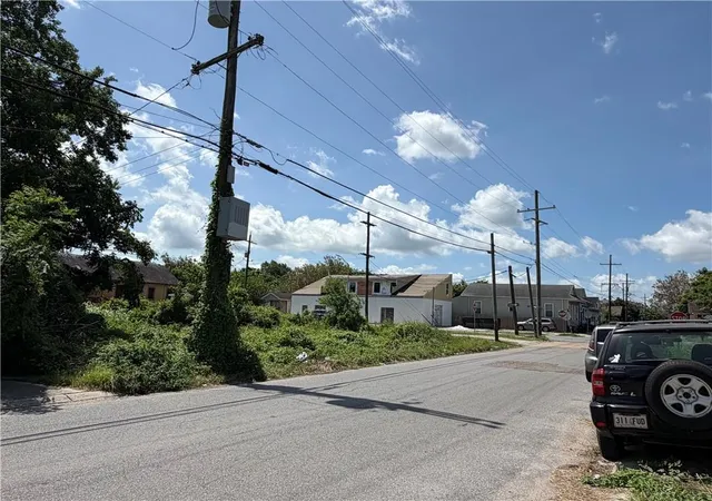 Photo 3 of Land for sale at 1612 Clouet St, New Orleans, LA 70117 | MLS# 2568241 | Listing updated on 2026-08-11