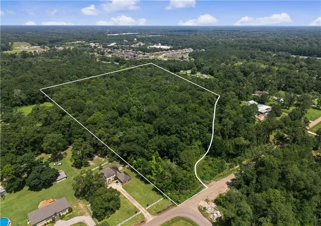 2nd image of 42848 Mike Cooper Rd, Ponchatoula, LA 70454 | MLS# 2571872