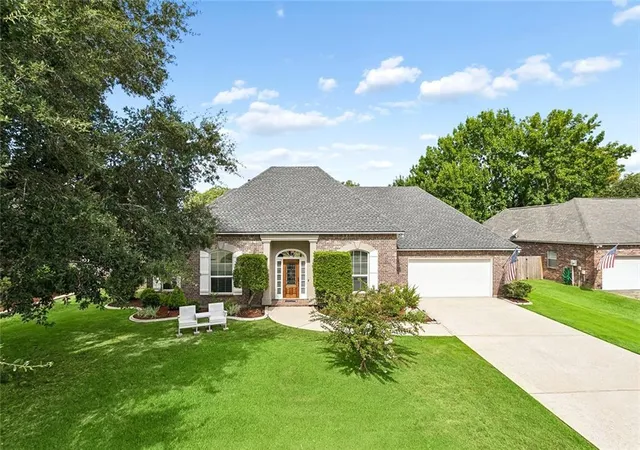 1st image of 856 Sweet Bay Dr, Mandeville, LA 70448 | MLS# 2568860