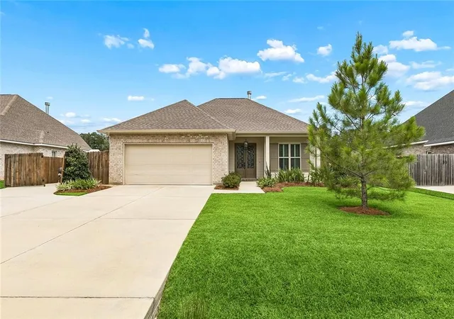 Photo 1 of Single family home for sale at 72412 Homestead St, Covington, LA 70435 | MLS# 2571305 | Listing updated on 2026-08-22