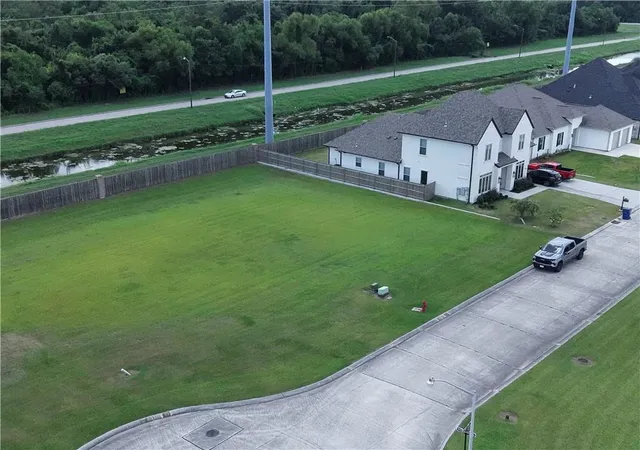Photo 2 of Land for sale at Mallard Dr Lot 29, Westwego, LA 70094 | MLS# 2571861 | Listing updated on 2026-08-11