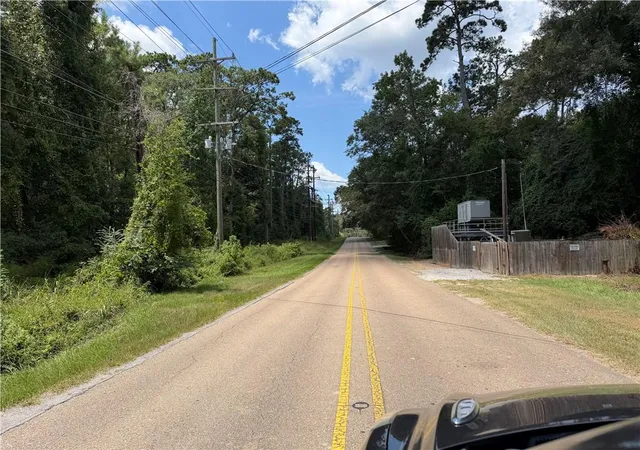 Photo 3 of Land for sale at 307 W 8th Avenue, Covington, LA 70433 | MLS# 2572049 | Listing updated on 2026-08-16