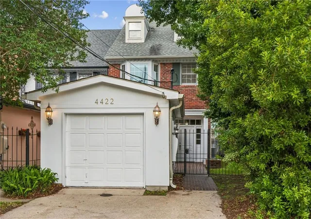 Photo 1 of Townhouse for sale at 4422 Lake Vista Dr, Metairie, LA 70006 | MLS# 2571602 | Listing updated on 2026-08-18