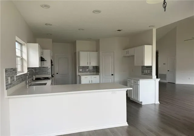 Photo 4 of Single family home for sale at 2595 Mill Grv Ln, Marrero, LA 70072 | MLS# 2572050 | Listing updated on 2026-08-24