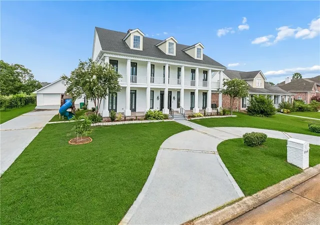 2nd image of 3708 Lake Kristin Dr, Gretna, LA 70056 | MLS# 2571135